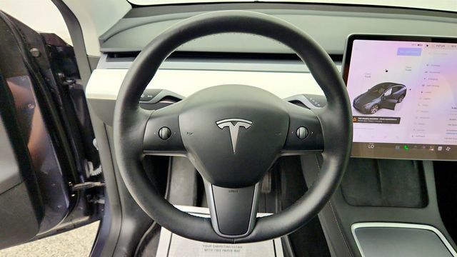 2023 Tesla Model Y Long Range AWD w/ White & Black Premium Interior - 23041706 - 12