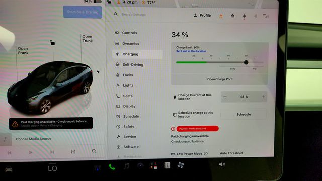 2023 Tesla Model Y Long Range AWD w/ White & Black Premium Interior - 23041706 - 18