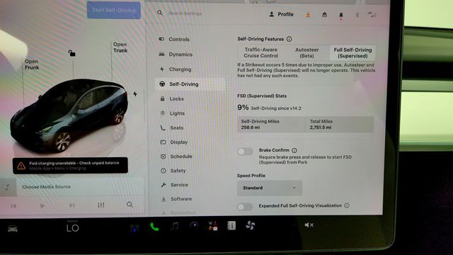 2023 Tesla Model Y Long Range AWD w/ White & Black Premium Interior - 23041706 - 19