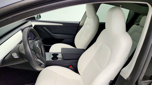 2023 Tesla Model Y Long Range AWD w/ White & Black Premium Interior - 23041706 - 23