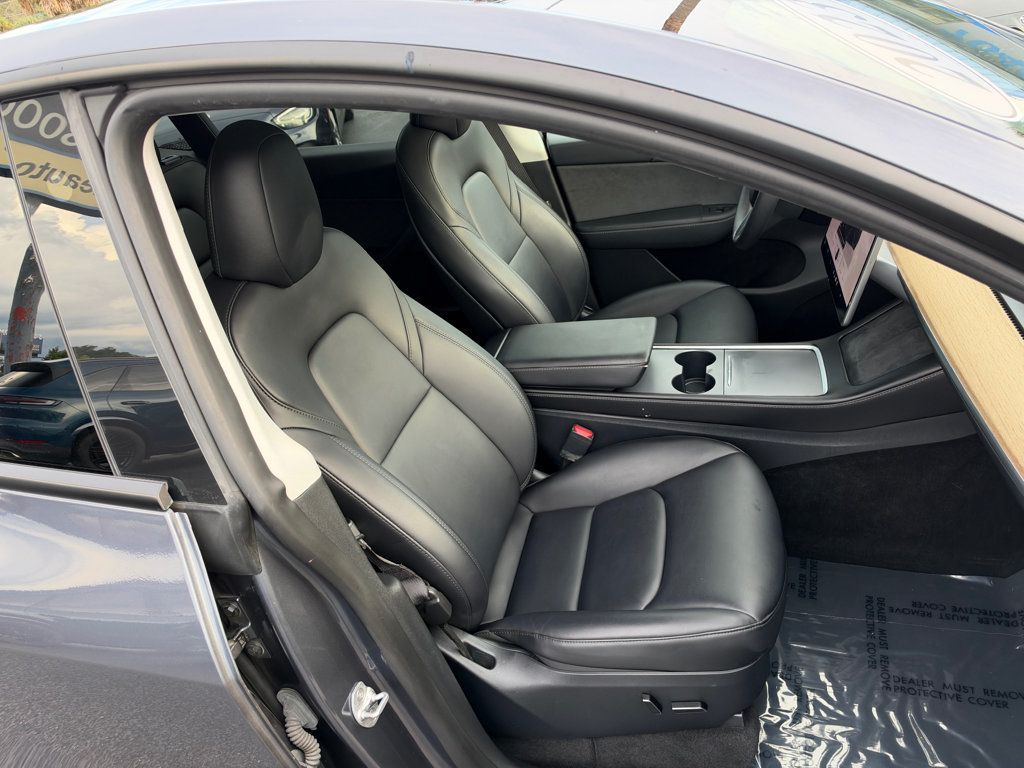 2023 Tesla Model Y **MODEL Y LONG RANGE AWD**3RD ROW SEAT** - 23078373 - 32