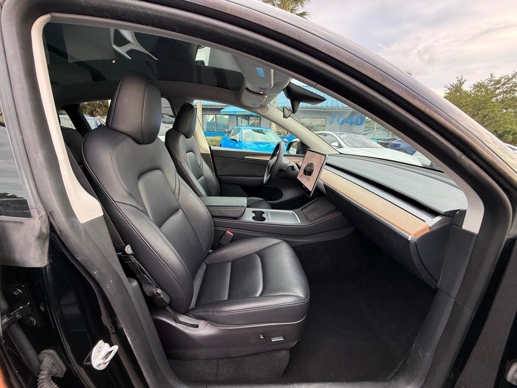 2023 Tesla Model Y **MODEL Y LONG RANGE AWD**THIRD ROW SEATING**7 PASSENGERS** - 23017913 - 29