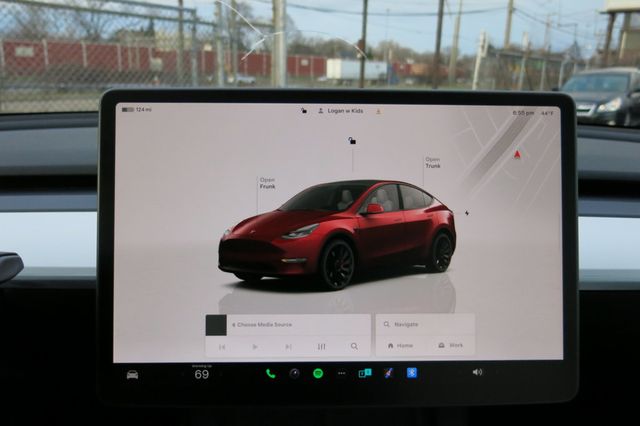 2023 Tesla Model Y Performance AWD - 22998733 - 25