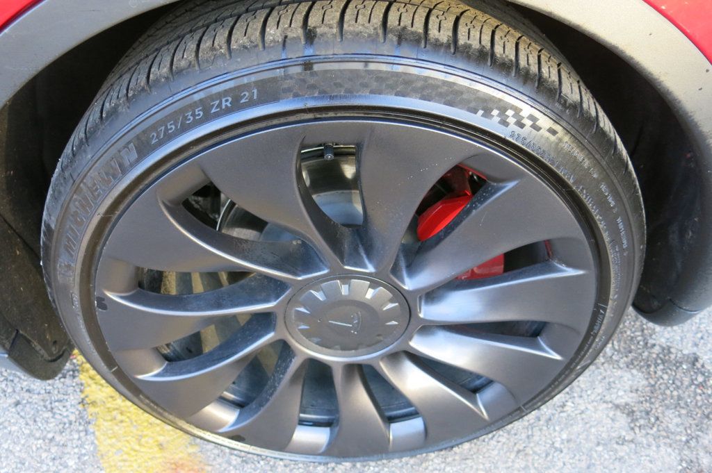 2023 Tesla Model Y Performance AWD - 22998733 - 32