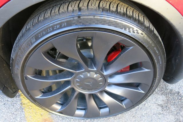 2023 Tesla Model Y Performance AWD - 22998733 - 32