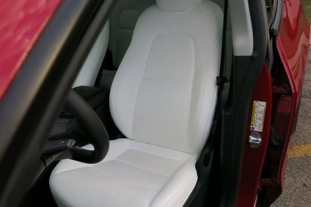 2023 Tesla Model Y Performance AWD - 22998733 - 40