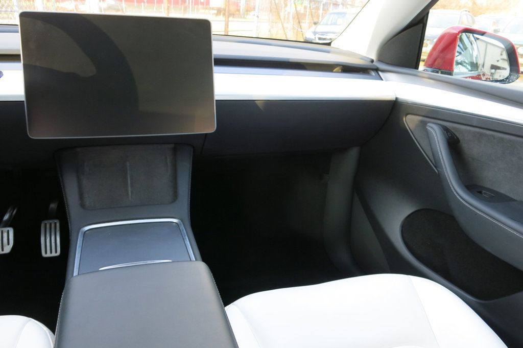 2023 Tesla Model Y Performance AWD - 22998733 - 52