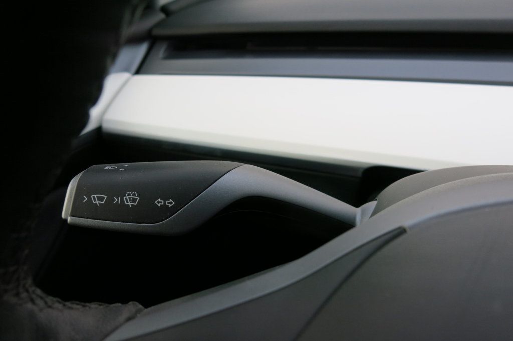 2023 Tesla Model Y Performance AWD - 22998733 - 58