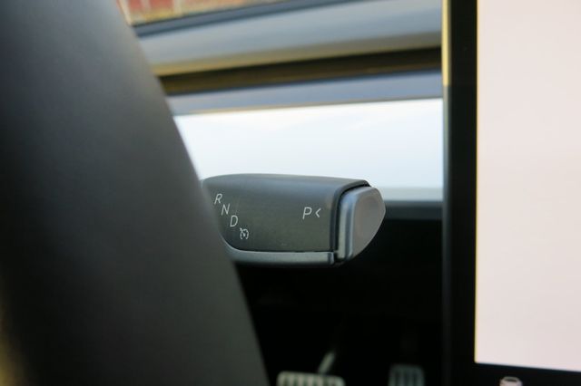 2023 Tesla Model Y Performance AWD - 22998733 - 73