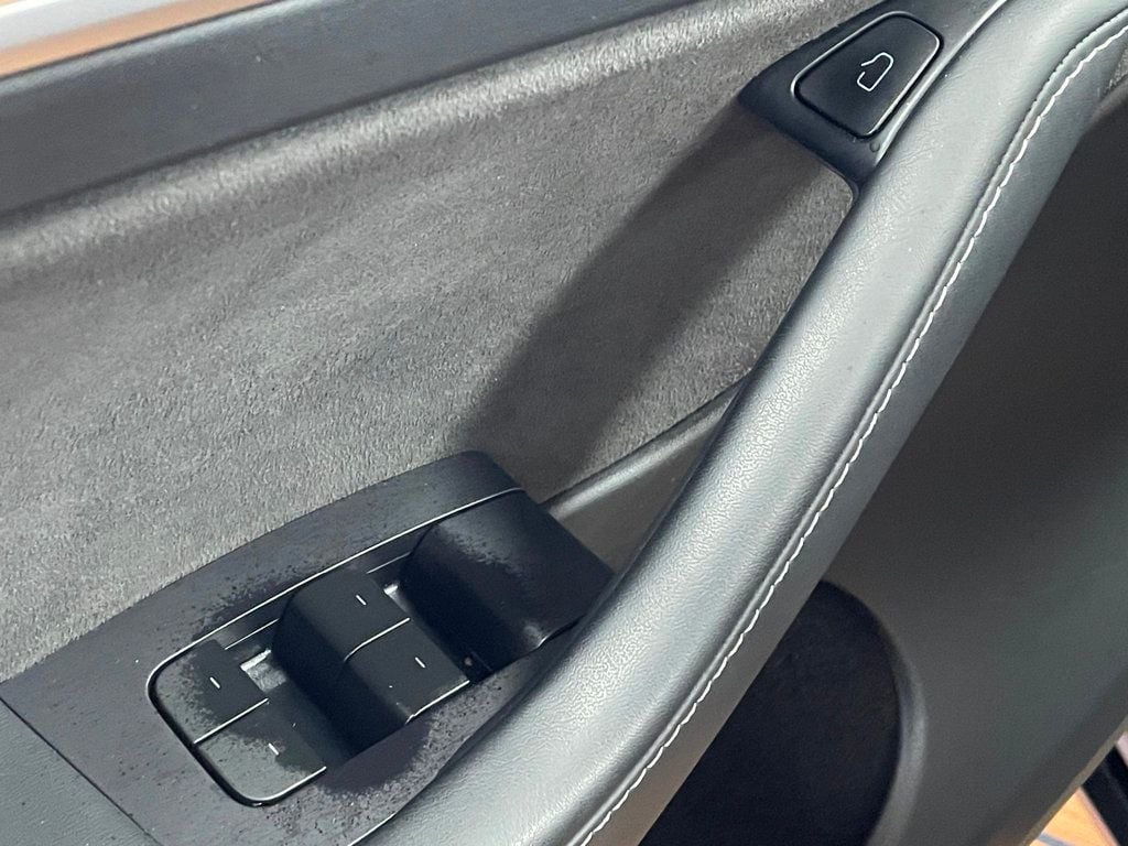 2023 Tesla Model Y Performance AWD - 22938154 - 17