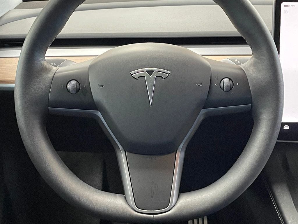 2023 Tesla Model Y Performance AWD - 22938154 - 25