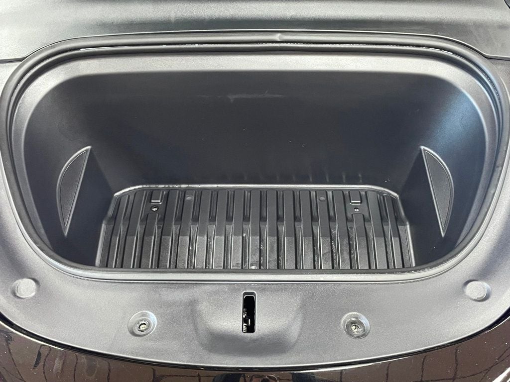 2023 Tesla Model Y Performance AWD - 22938154 - 48