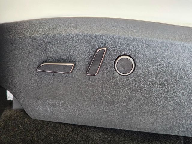 2023 Tesla Model Y Performance AWD - 23056062 - 12