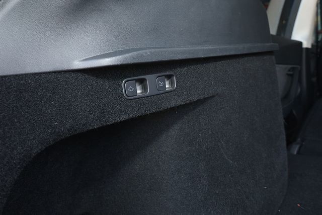 2023 TESLA MODEL Y Performance AWD - 22953736 - 38