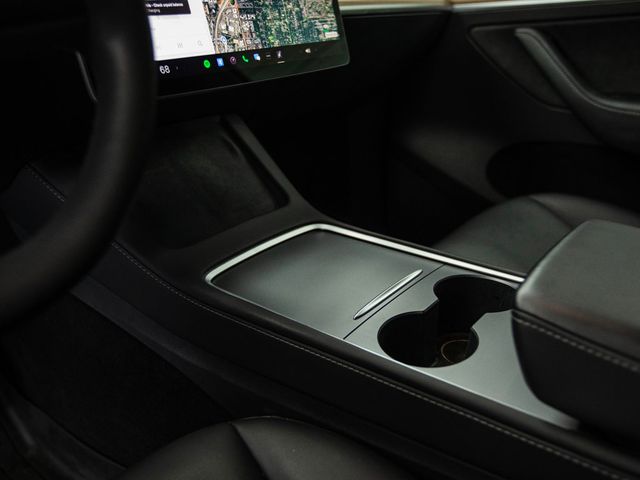 2023 Tesla Model Y Performance AWD - 22958678 - 24