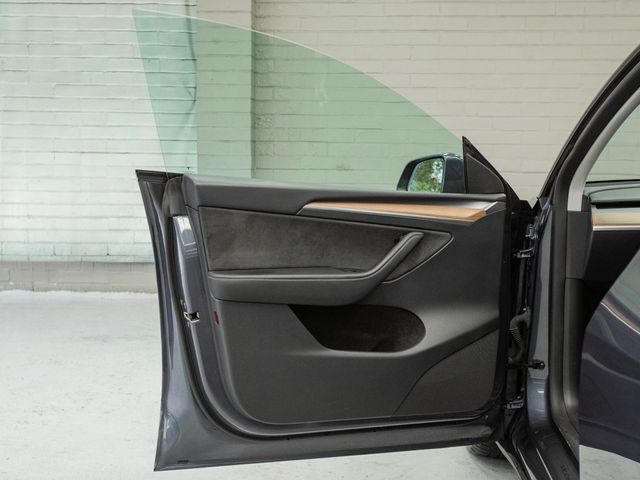 2023 Tesla Model Y Performance AWD - 22958678 - 26