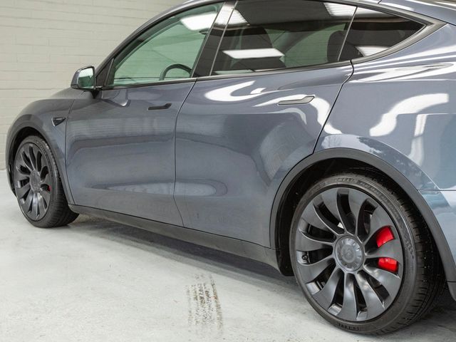 2023 Tesla Model Y Performance AWD - 22958678 - 35