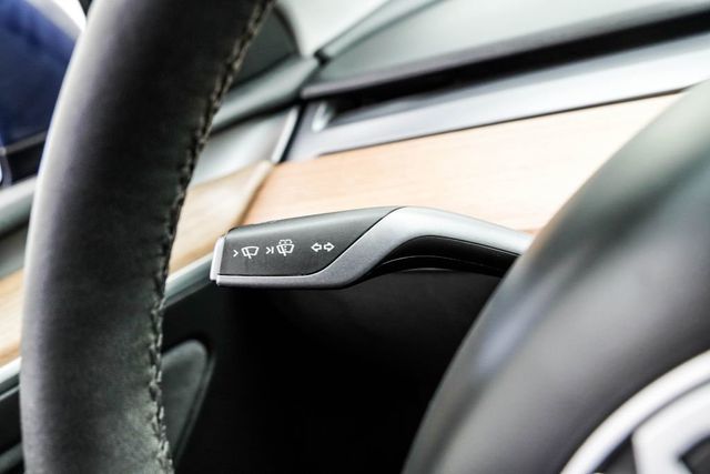 2023 Tesla Model Y Performance AWD - 23005777 - 33