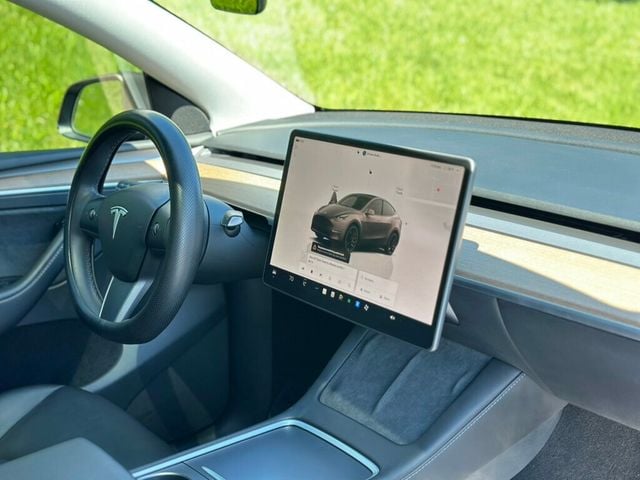 2023 Tesla Model Y Performance AWD - 22906726 - 24