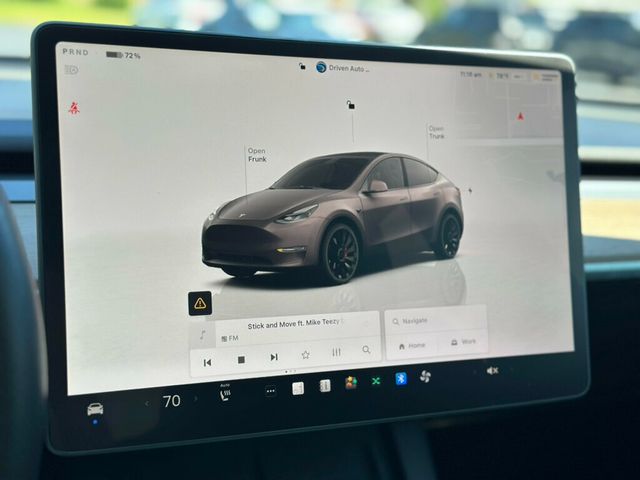 2023 Tesla Model Y Performance AWD - 22906726 - 29