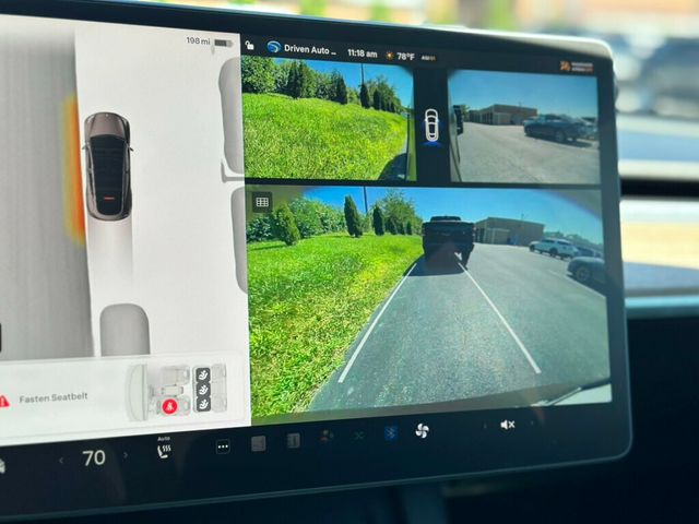 2023 Tesla Model Y Performance AWD - 22906726 - 31