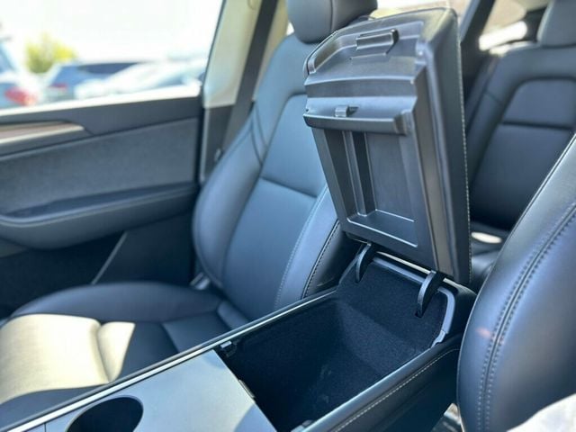 2023 Tesla Model Y Performance AWD - 22906726 - 44