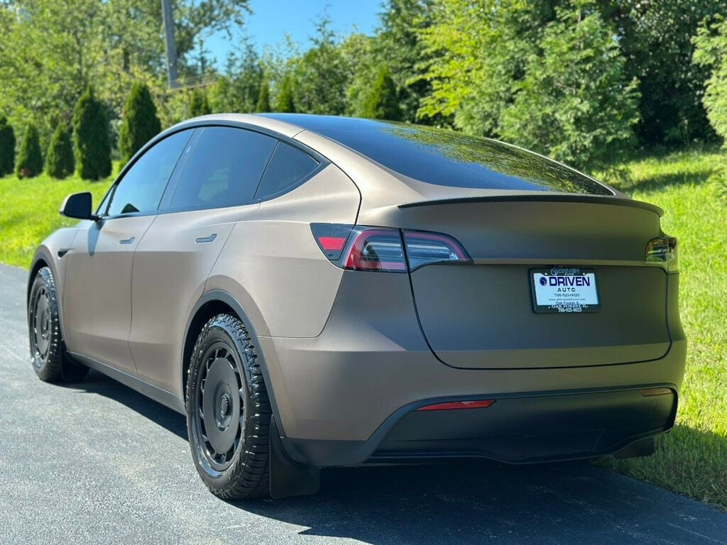 2023 Tesla Model Y Performance photo 5