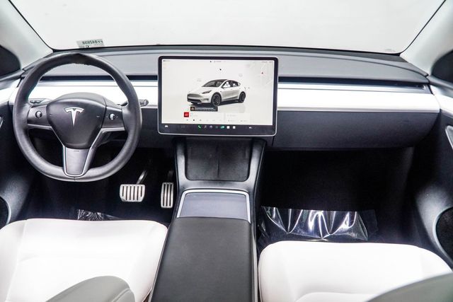 2023 Tesla Model Y Performance Dual Motor All-Wheel Drive's photo