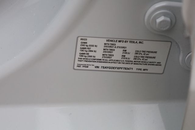 2023 Tesla Model Y Performance AWD - 22935954 - 10