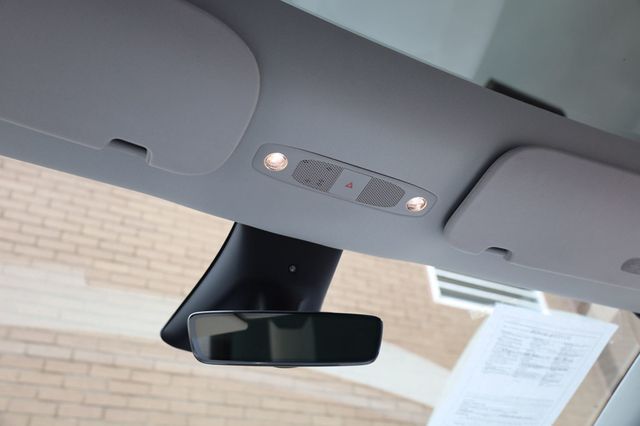 2023 Tesla Model Y Performance AWD - 22935954 - 31