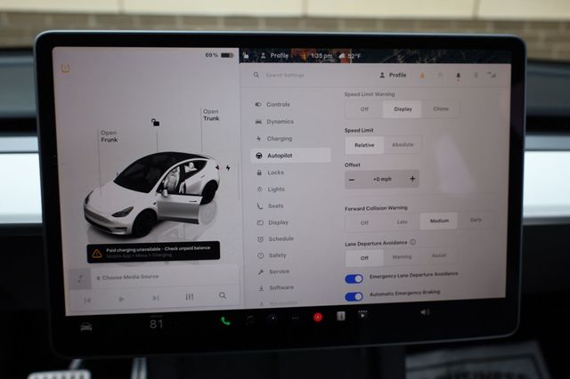 2023 Tesla Model Y Performance AWD - 22935954 - 35