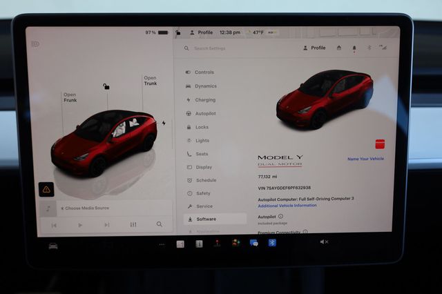 2023 Tesla Model Y Performance AWD - 22969222 - 32