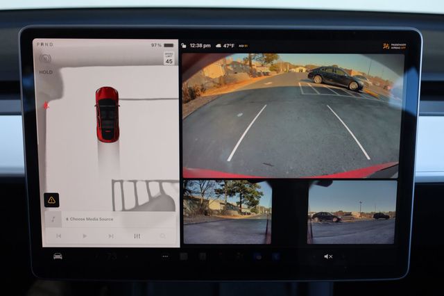 2023 Tesla Model Y Performance AWD - 22969222 - 35