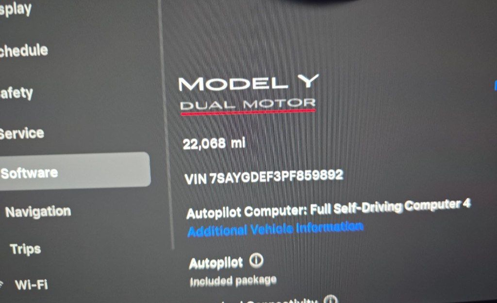 2023 Tesla Model Y Performance AWD - 22945034 - 11