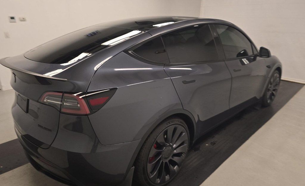 2023 Tesla Model Y Performance AWD - 22945034 - 3
