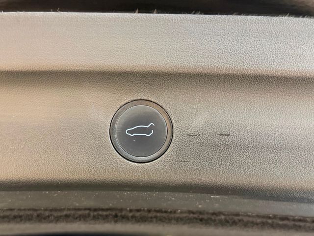 2023 Tesla Model Y Performance AWD - 23028974 - 37