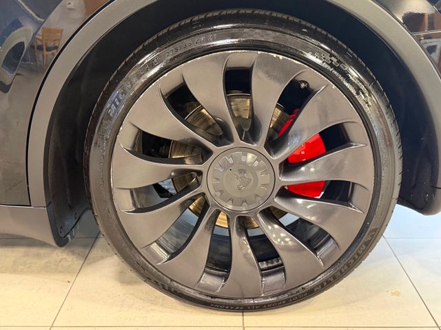 2023 Tesla Model Y Performance AWD - 23028974 - 39