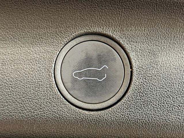 2023 Tesla Model Y Performance AWD - 23072117 - 38