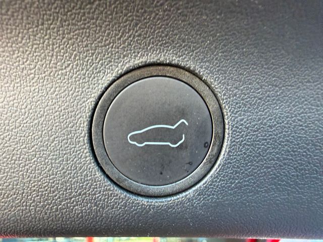 2023 Tesla Model Y Performance AWD - 22924822 - 28