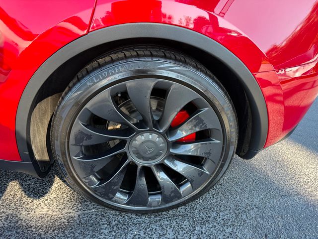 2023 Tesla Model Y Performance AWD - 22924822 - 38