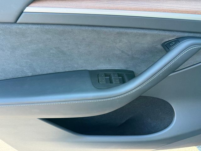 2023 Tesla Model Y Performance AWD - 22983582 - 19