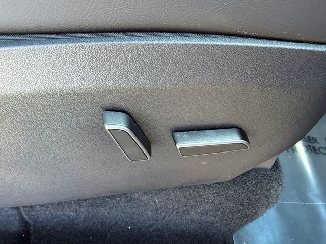 2023 Tesla Model Y Performance AWD - 22983582 - 29