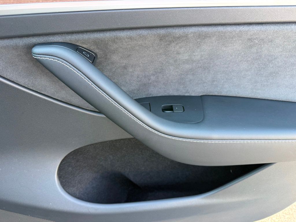 2023 Tesla Model Y Performance AWD - 22983582 - 30