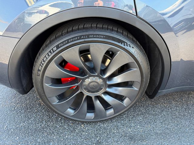 2023 Tesla Model Y Performance AWD - 22983582 - 32