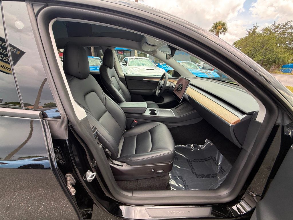 2023 Tesla Model Y Performance AWD - 23043359 - 32