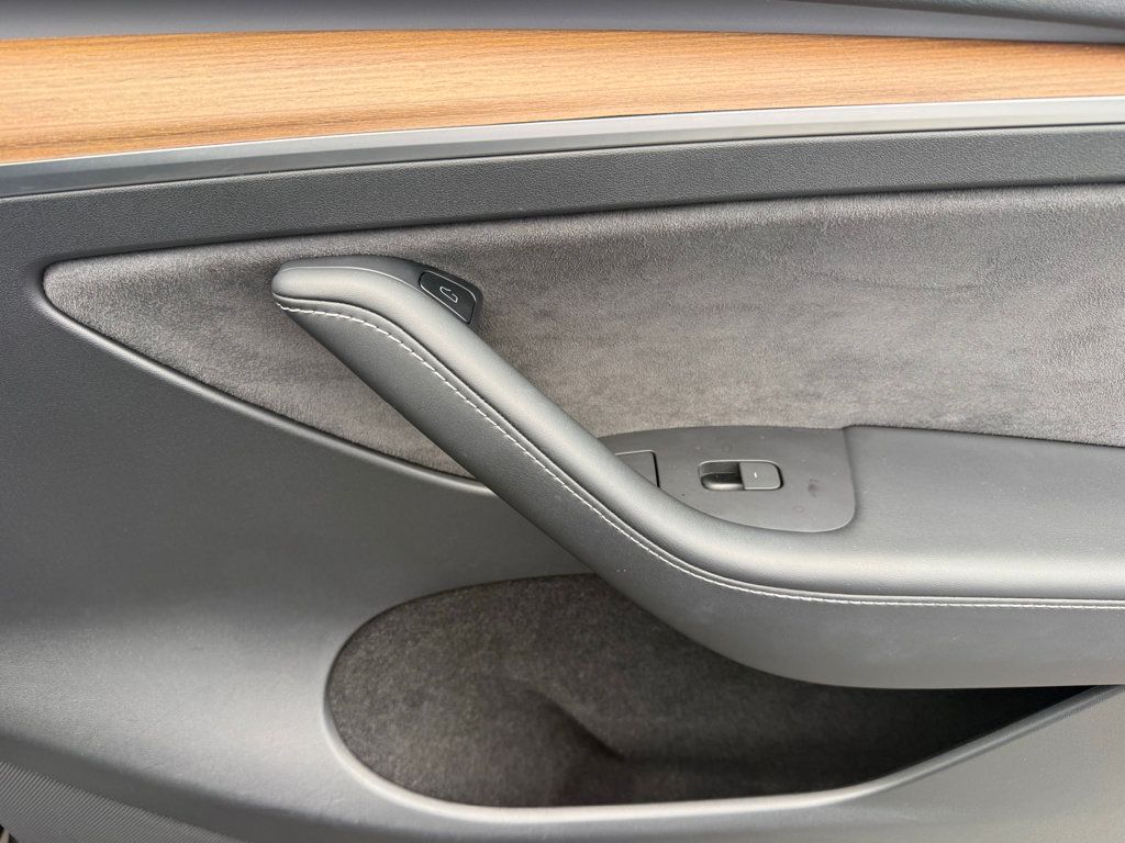 2023 Tesla Model Y Performance AWD - 23043359 - 34