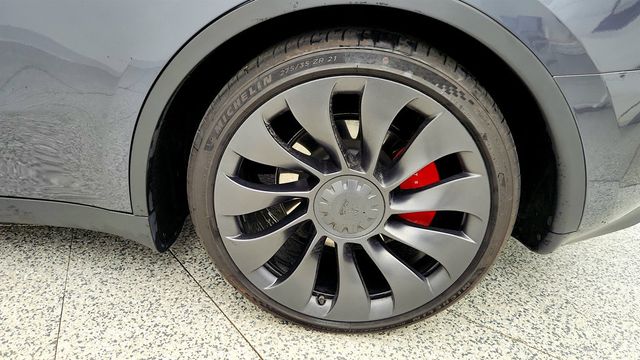 2023 Tesla Model Y Performance AWD - 23010712 - 8