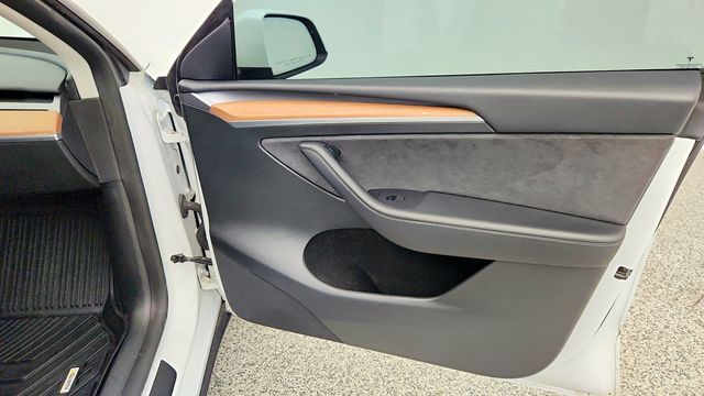 2023 Tesla Model Y Performance AWD - 23011333 - 28