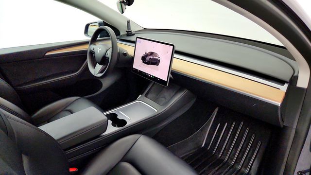 2023 Tesla Model Y Performance AWD - 23036869 - 28