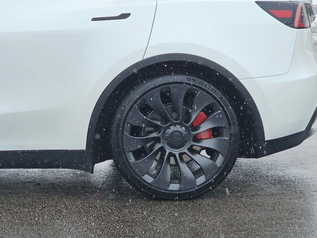 2023 Tesla Model Y Performance AWD - 22954701 - 28